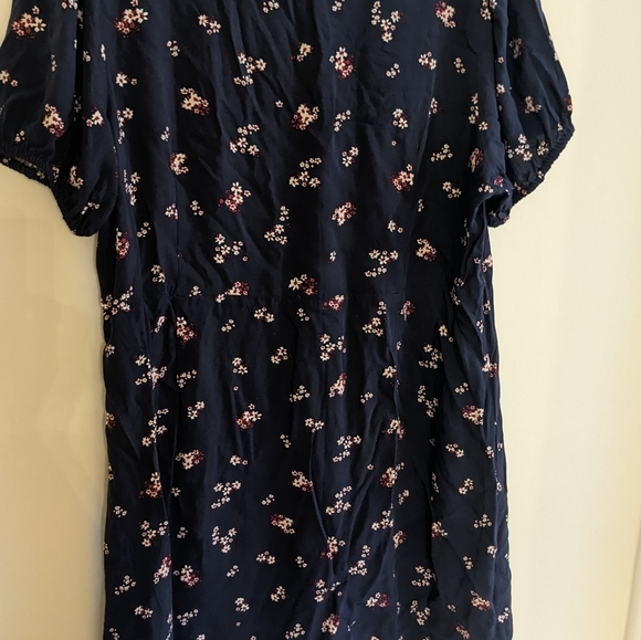 Navy Gap cap sleeve dress - Picture 3 of 4